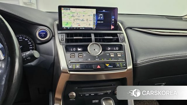 Lexus NX300h 2019 Белый из Кореи, фото 5