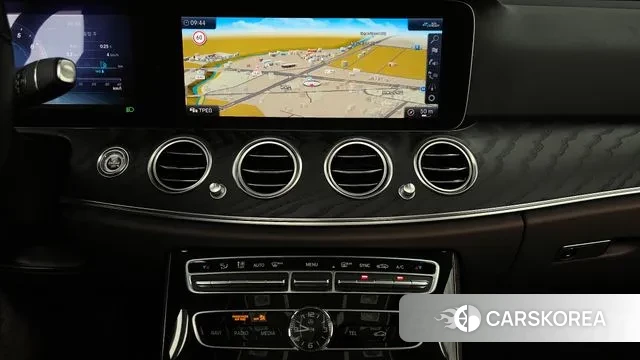 Mercedes-Benz E-Class W213 2020 Белый из Кореи, фото 5