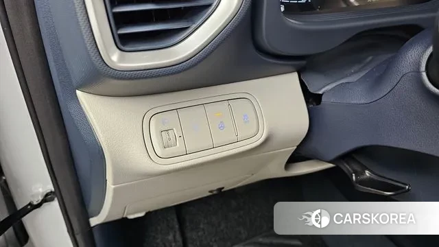 Hyundai Venue 2023 Белый из Кореи, фото 5