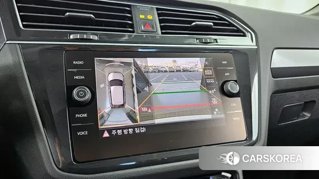 Volkswagen Tiguan second Generation 2018 Белый из Кореи, фото 5