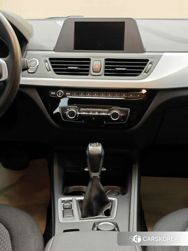 BMW 1 series 2018 Белый из Китая, фото 5