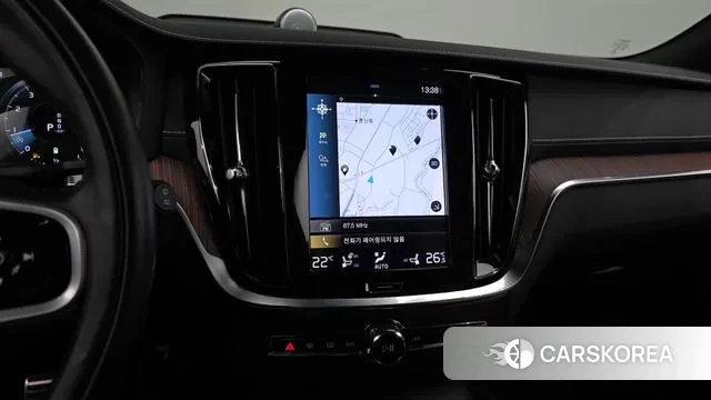 Volvo V60 Cross-Country 2nd Generation 2021 Черный из Кореи, фото 5