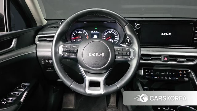 Kia K5 3rd generation 2023 Черный из Кореи, фото 5