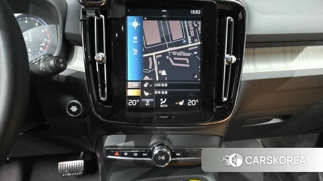 Volvo XC40 2021 Белый из Кореи, фото 5