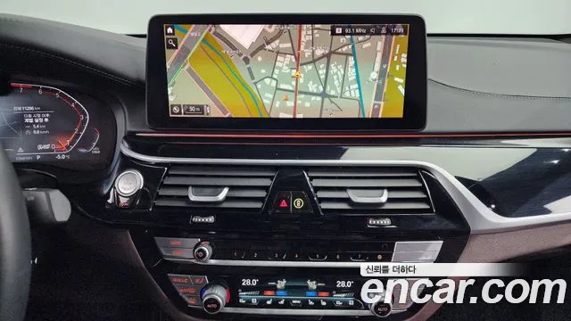 BMW 6 Series GT (G32) 2023 Белый из Кореи, фото 5