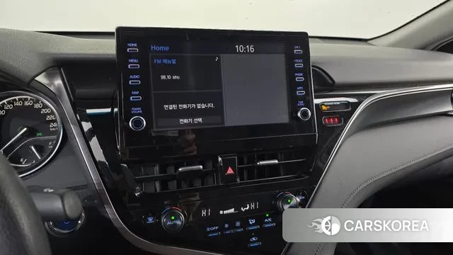 Toyota Camry (XV70) 2021 Белый из Кореи, фото 5