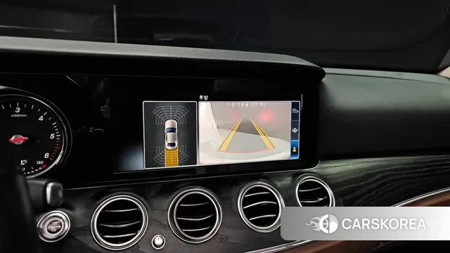 Mercedes-Benz E-Class W213 2020 Белый из Кореи, фото 5