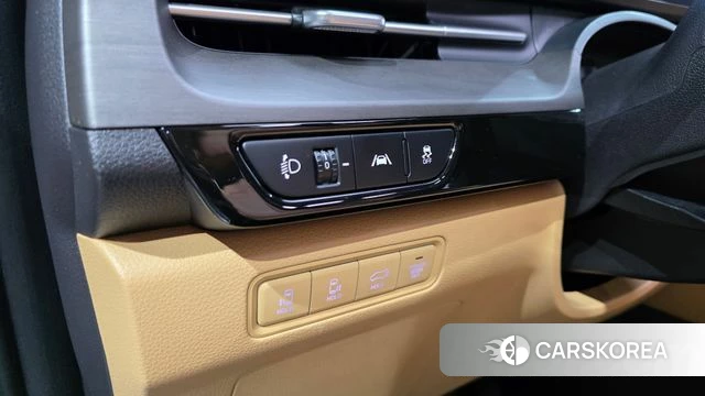 Kia Carnival 4th generation 2023 Белый из Кореи, фото 5