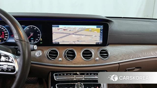 Mercedes-Benz E-Class W213 2019 Серый из Кореи, фото 5
