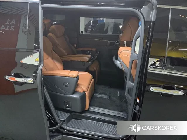 Toyota Alphard 4th Generation 2024 Черный из Кореи, фото 5