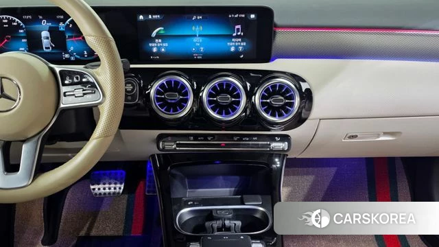 Mercedes-Benz A-Class W177 2022 Белый из Кореи, фото 5