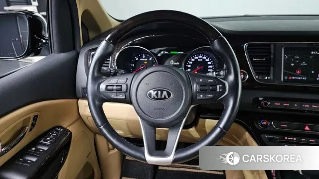 Kia The New Carnival 2018 Черный из Кореи, фото 5