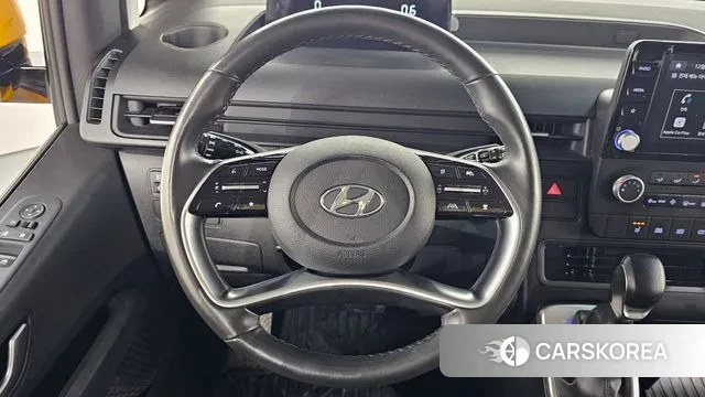 Hyundai Staria 2022 Желтый из Кореи, фото 5