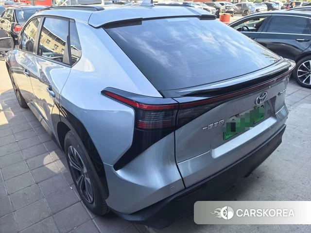 Toyota FAW bZ4X 2022 Серебристо-серый из Китая, фото 5