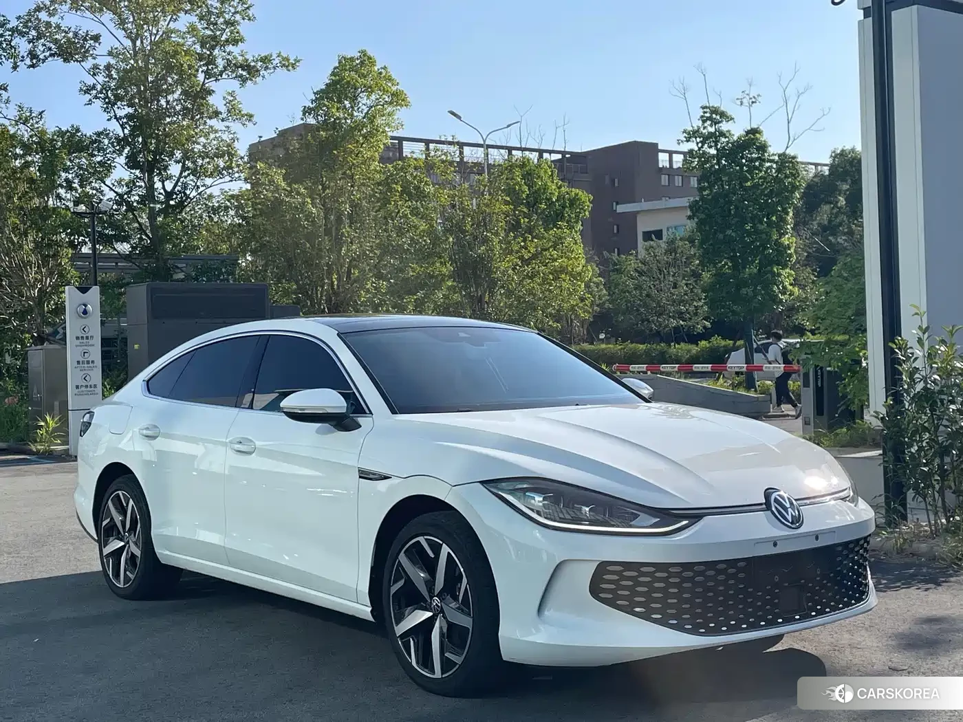 Volkswagen Lamando 2024 Белый из Китая, фото 5