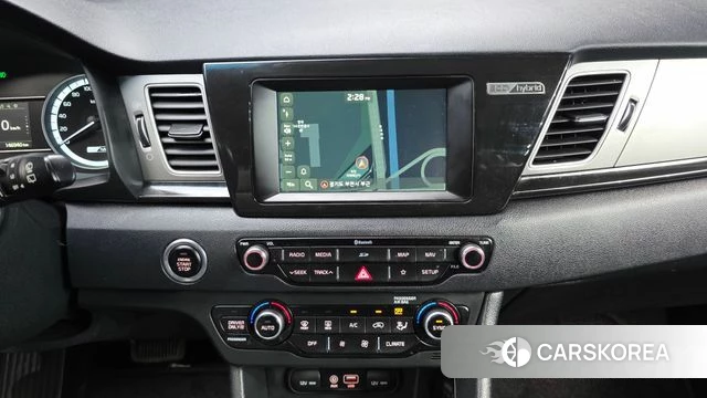 Kia Niro 2019 Белый из Кореи, фото 5