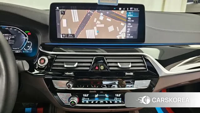 BMW 5 Series (G30) 2021 Белый из Кореи, фото 5