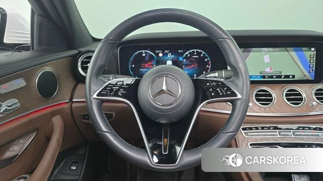 Mercedes-Benz E-Class W213 2020 Белый из Кореи, фото 5