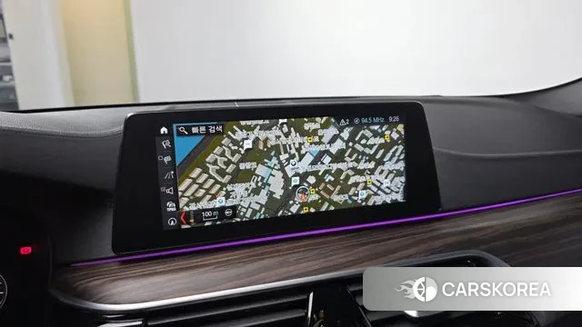 BMW 5 Series (G30) 2018 Белый из Кореи, фото 5