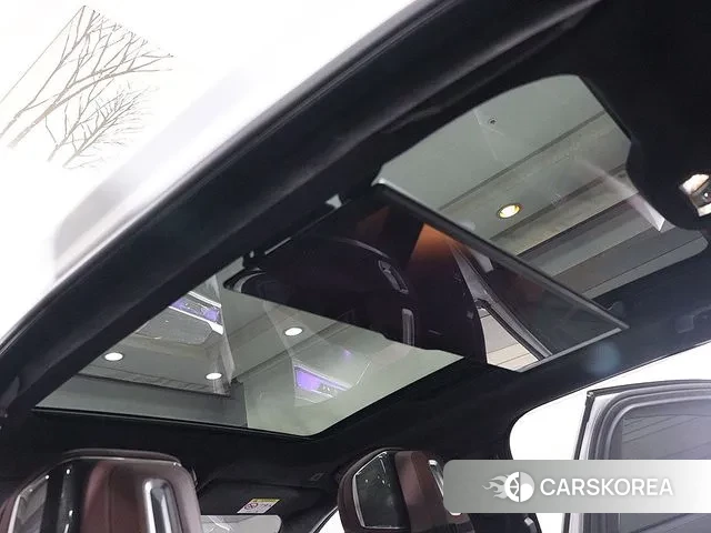 BMW 7 Series (G70) 2023 Белый из Кореи, фото 5