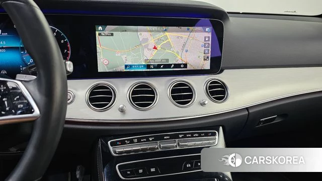 Mercedes-Benz E-Class W213 2020 Белый из Кореи, фото 5