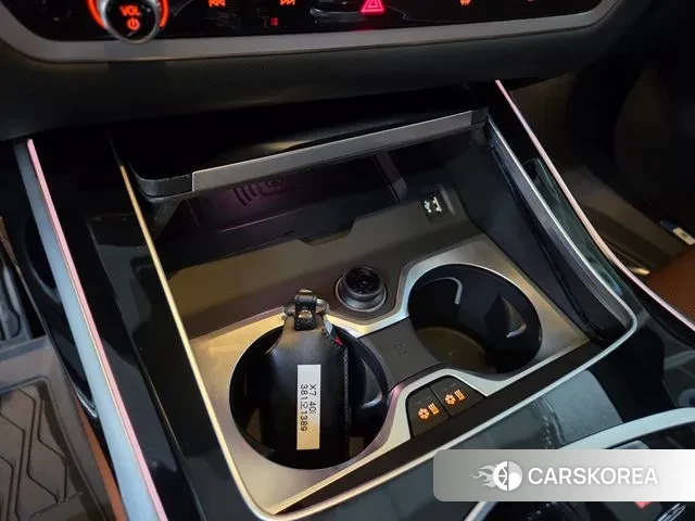 BMW X7 (G07) 2024 Белый из Кореи, фото 5