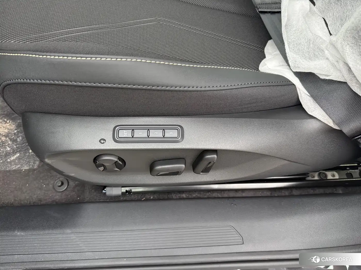 Volkswagen ID. UNYX 2026 Silver/gray из Китая, фото 6