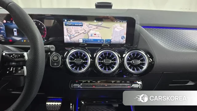 Mercedes-Benz GLA - Class H247 id 3486902 из Кореи 5