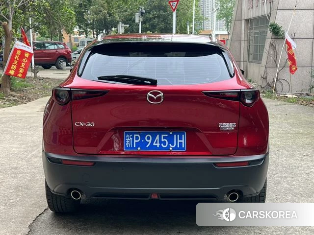 Mazda CX-30 2022 Красный из Китая, фото 5