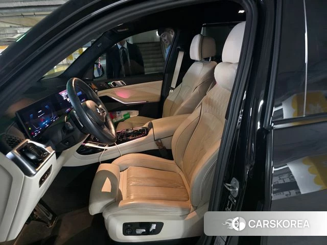 BMW X7 (G07) 2023 Черный из Кореи, фото 5