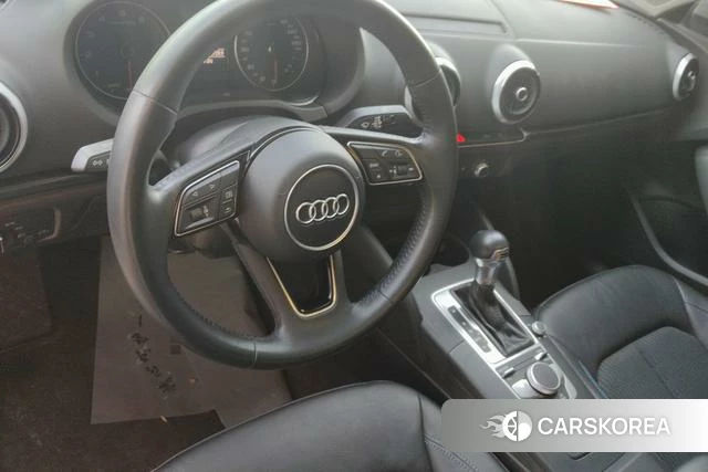 Audi A3 2020 Белый из Китая, фото 5