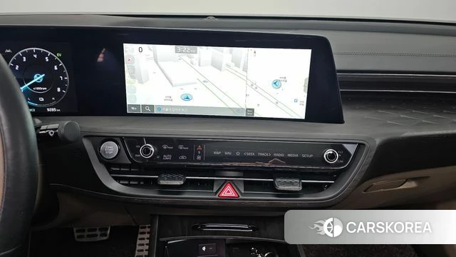 Kia K8 Hybrid 2023 Белый из Кореи, фото 5