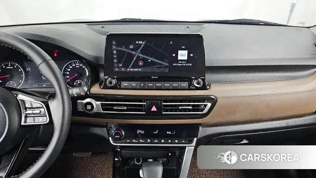 Kia Seltos 2022 Черный из Кореи, фото 5