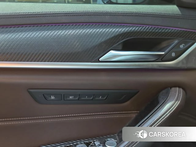 BMW 5 Series (G30) 2019 Синий из Кореи, фото 5
