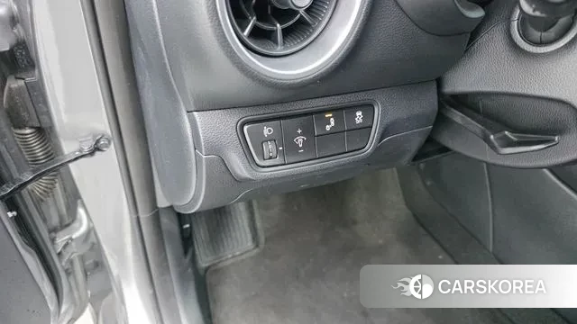 Kia The New K3 2nd generation 2022 Серебристо-серый из Кореи, фото 5