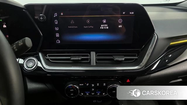 Chevrolet (GM Daewoo) Trax Crossover 2023 Белый из Кореи, фото 5