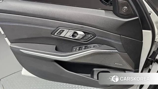 BMW 3 Series (G20) 2020 Белый из Кореи, фото 5