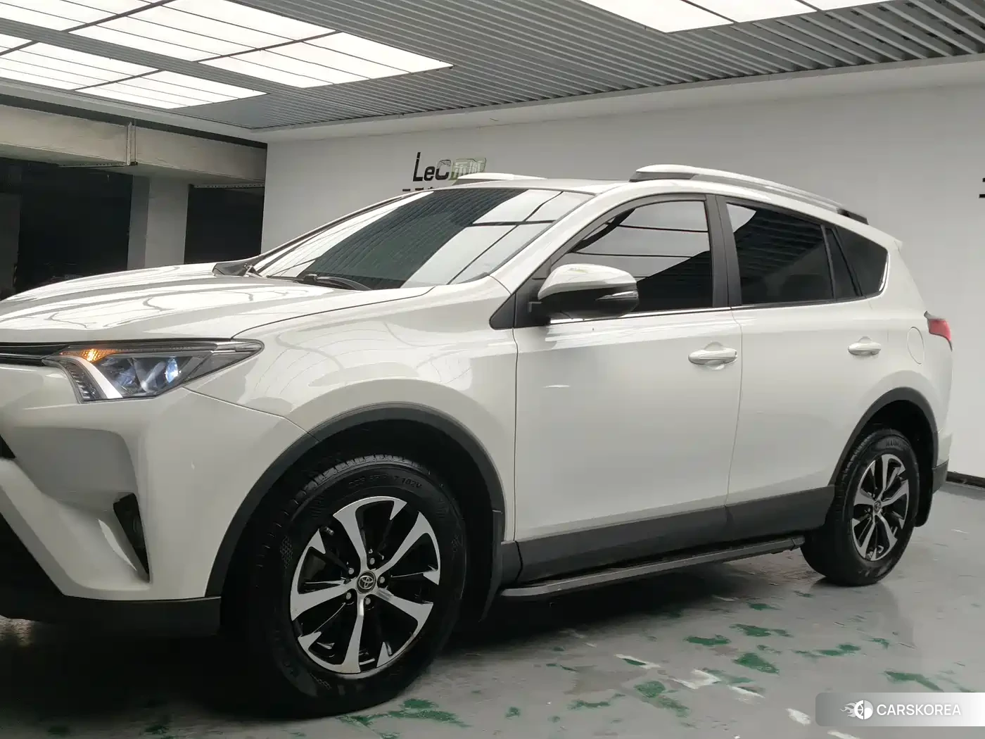 Toyota RAV4 2019 Белый из Китая, фото 5