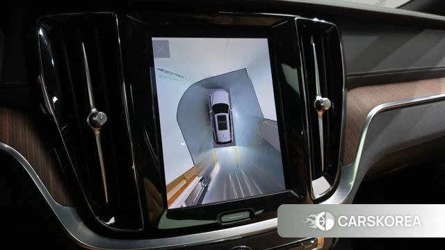 Volvo V60 Cross-Country 2nd Generation 2023 Черный из Кореи, фото 5