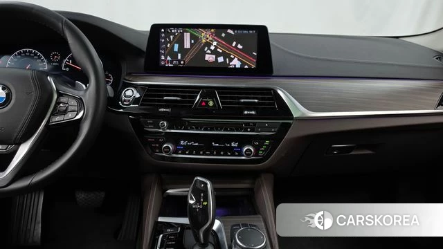 BMW 5 Series (G30) 2019 Серый из Кореи, фото 5