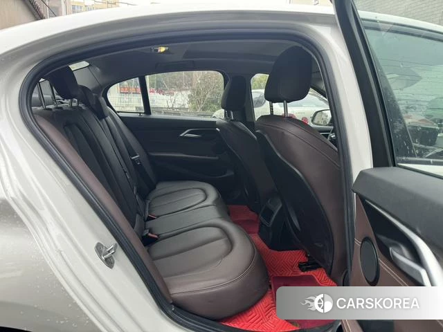 BMW 1 series 2019 Белый из Китая, фото 5
