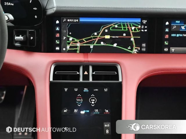 Porsche Taycan 2022 Серебристо-серый из Кореи, фото 5
