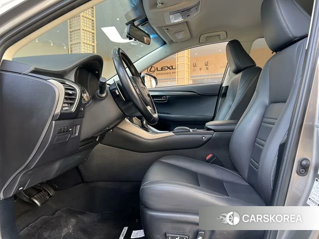 Lexus NX 2018 Серебристо-серый из Китая, фото 5