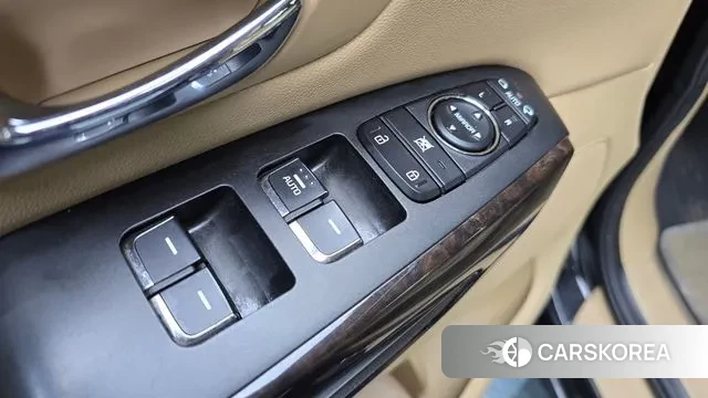 Kia The New Carnival 2018 Черный из Кореи, фото 5