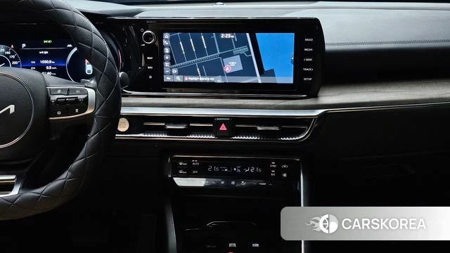 Kia K5 3rd generation 2023 Серый из Кореи, фото 5