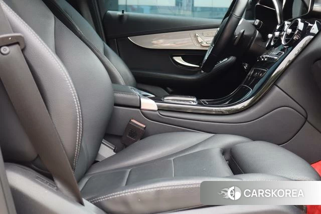 Mercedes-Benz GLC Coupe 2021 Белый из Китая, фото 5