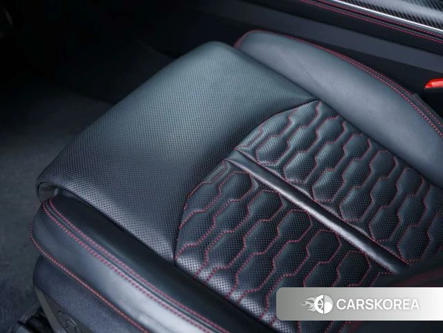 Audi RS Q8 2024 Черный из Китая, фото 5