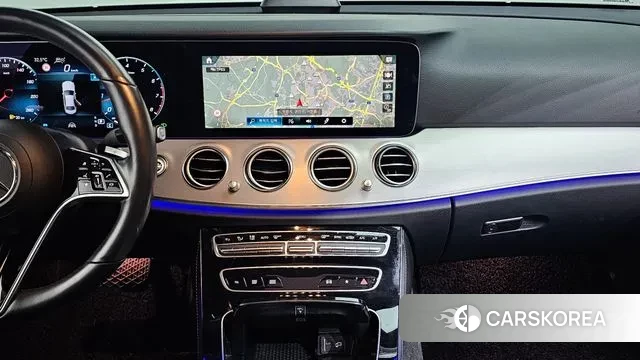 Mercedes-Benz E-Class W213 2021 Белый из Кореи, фото 5