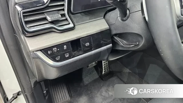 Kia Sportage 5th Generation Hybrid 2023 Белый из Кореи, фото 5