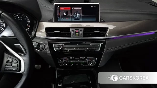 BMW X1 (F48) 2021 Черный из Кореи, фото 5